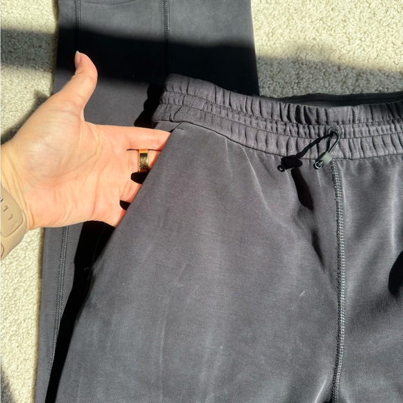 Lululemon - Softstreme Pant - Picture 5 of 9